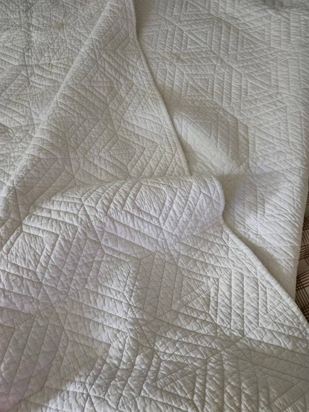 Bar III White Quilted Geometric King Bedspread